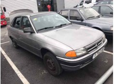 opel astra f berlina del año 1992