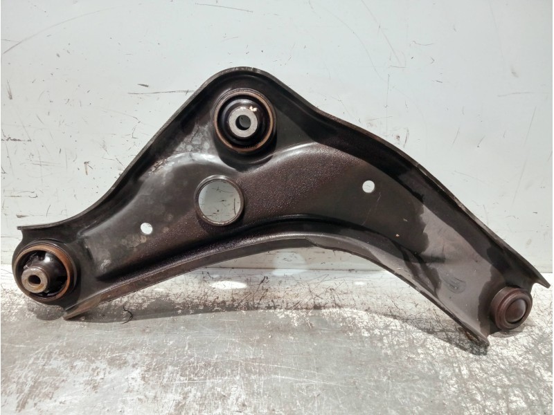 Recambio de brazo suspension inferior delantero izquierdo para nissan qashqai (j11) referencia OEM IAM 54EA0BLH  2403520