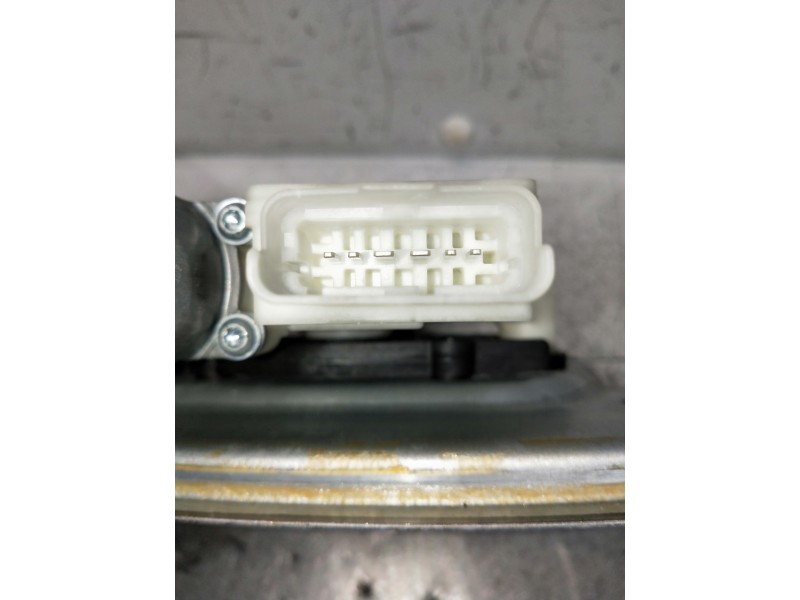 Recambio de elevalunas trasero izquierdo para nissan qashqai (j11) referencia OEM IAM 82701HV00D  5P