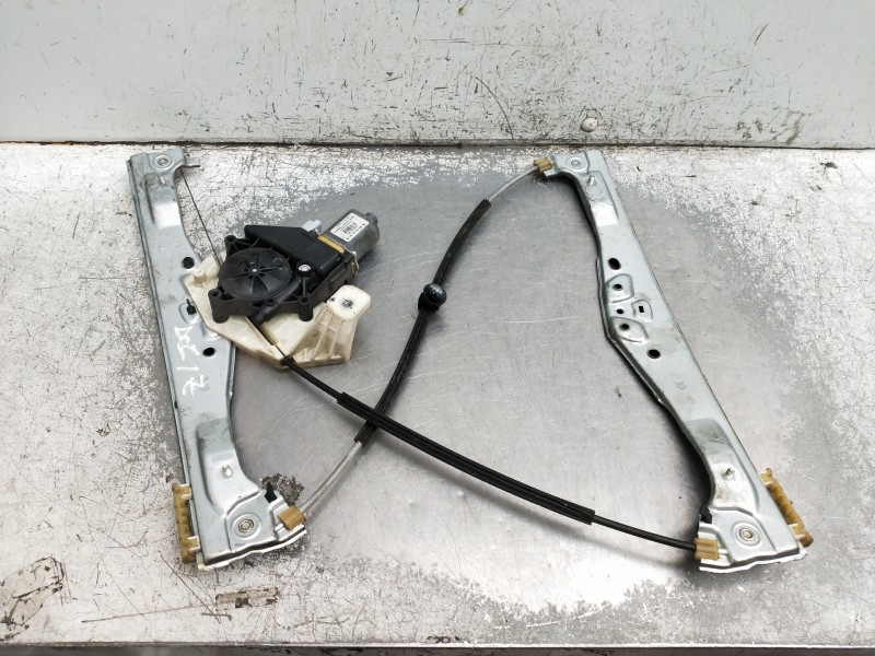 Recambio de elevalunas delantero izquierdo para citroen c4 cactus referencia OEM IAM 0130822571 9674252380 