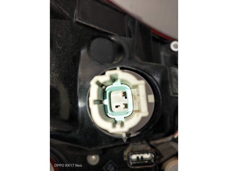 Recambio de piloto trasero derecho para nissan qashqai (j11) referencia OEM IAM 26550HV00A  