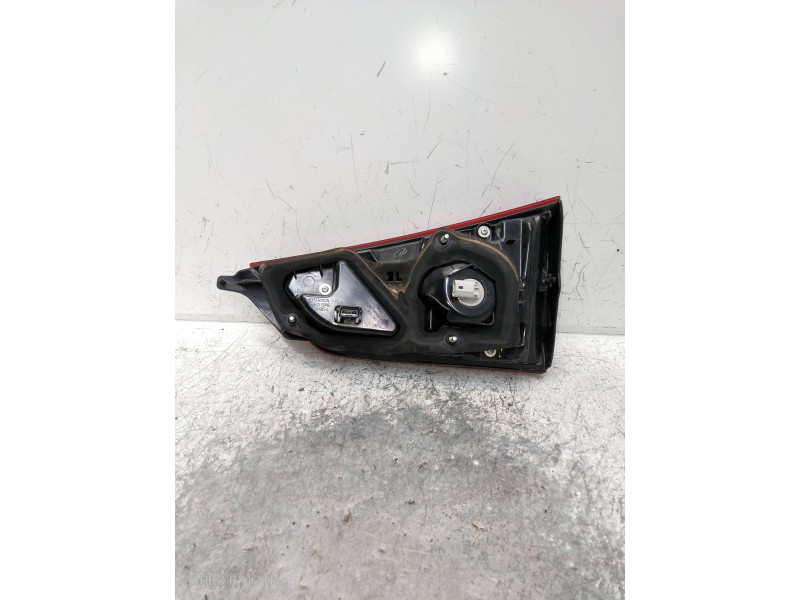 Recambio de piloto trasero izquierdo interior para nissan qashqai (j11) referencia OEM IAM 26555HV05A  