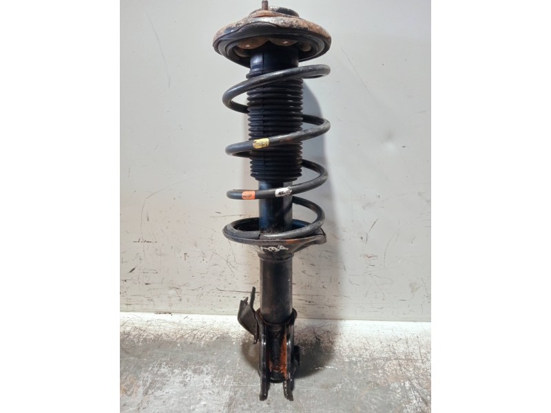 Recambio de amortiguador delantero izquierdo para nissan sunny berlina (n14) referencia OEM IAM 746912  