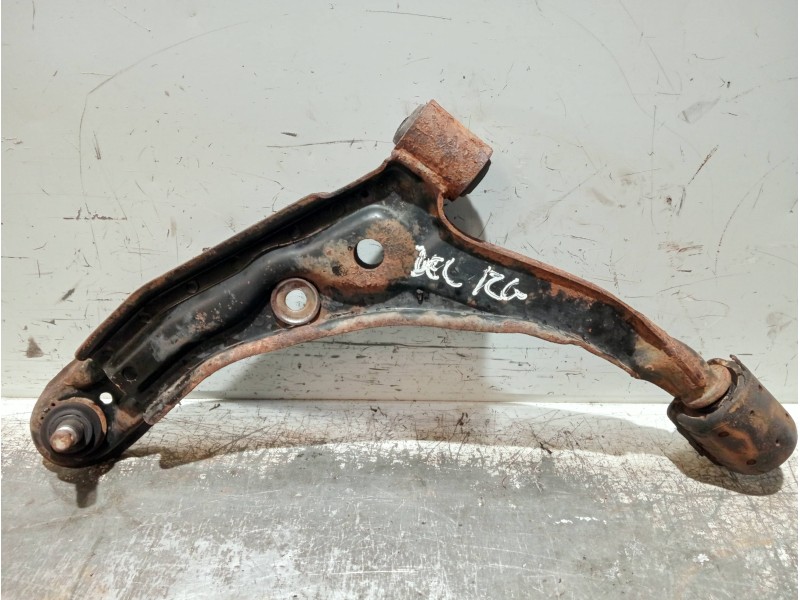 Recambio de brazo suspension inferior delantero izquierdo para nissan sunny berlina (n14) referencia OEM IAM   