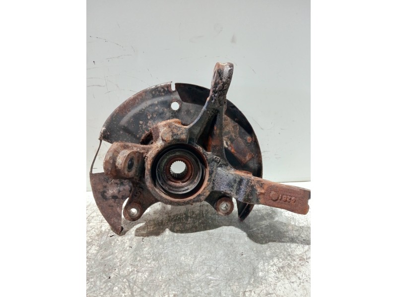 Recambio de mangueta delantera izquierda para nissan sunny berlina (n14) referencia OEM IAM   