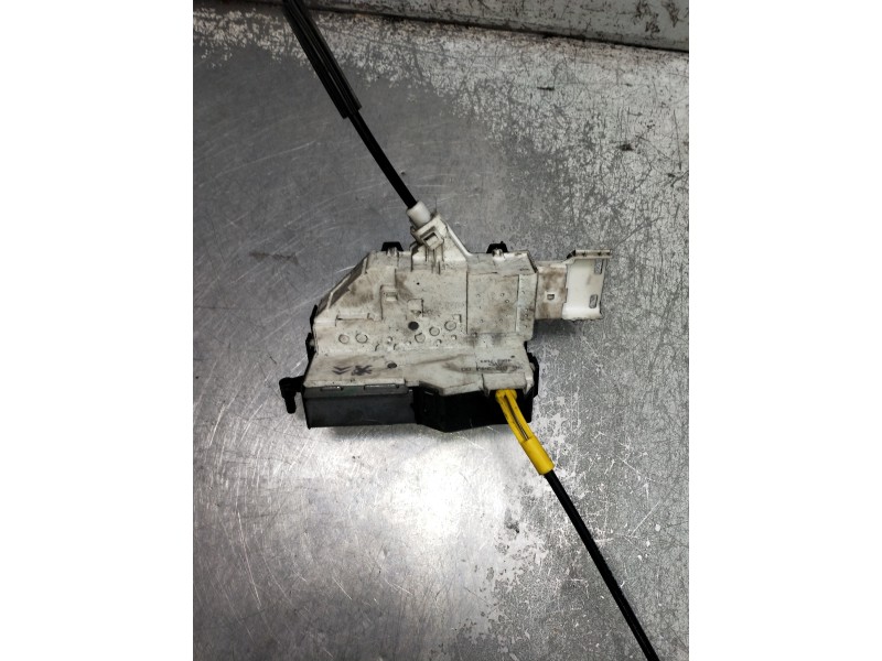 Recambio de cerradura puerta delantera derecha para peugeot expert kasten 1.6 16v hdi referencia OEM IAM 9681334980  5P
