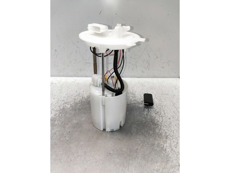 Recambio de bomba combustible para nissan qashqai (j11) referencia OEM IAM 17040BD70A 0580200221 