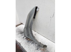 Recambio de aleta delantera derecha para toyota corolla verso (r1) referencia OEM IAM    2