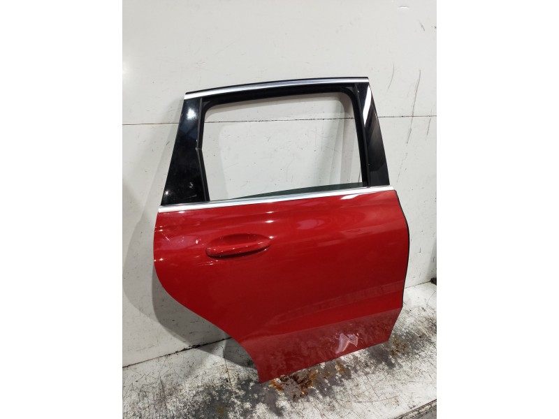 Recambio de puerta trasera derecha para mercedes clase b (w247) b 200 d referencia OEM IAM   5P