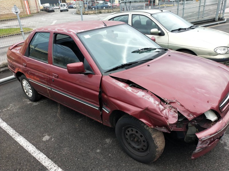 ford escort berlina/turnier del año 1994