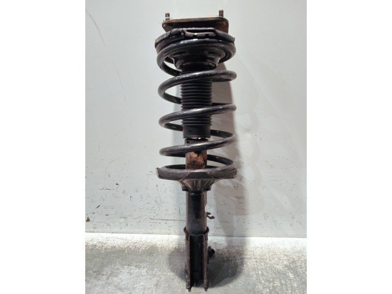 Recambio de amortiguador delantero derecho para kia carnival td ls referencia OEM IAM 0K55F34700  