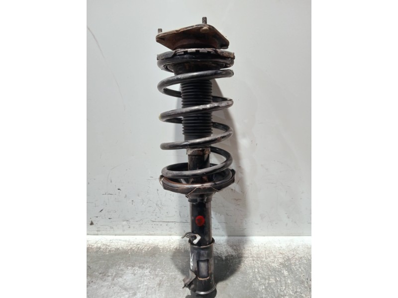 Recambio de amortiguador delantero derecho para kia carnival td ls referencia OEM IAM 0K55F34700  