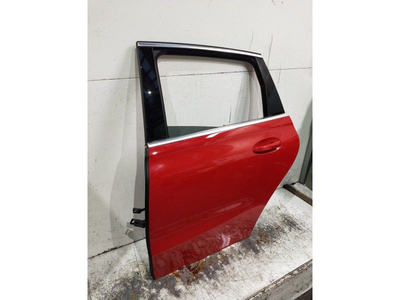 Recambio de puerta trasera izquierda para mercedes clase b (w247) b 200 d referencia OEM IAM   5P