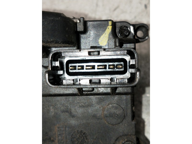 Recambio de motor cierre centralizado delantero derecho para renault kangoo profesional referencia OEM IAM   5P