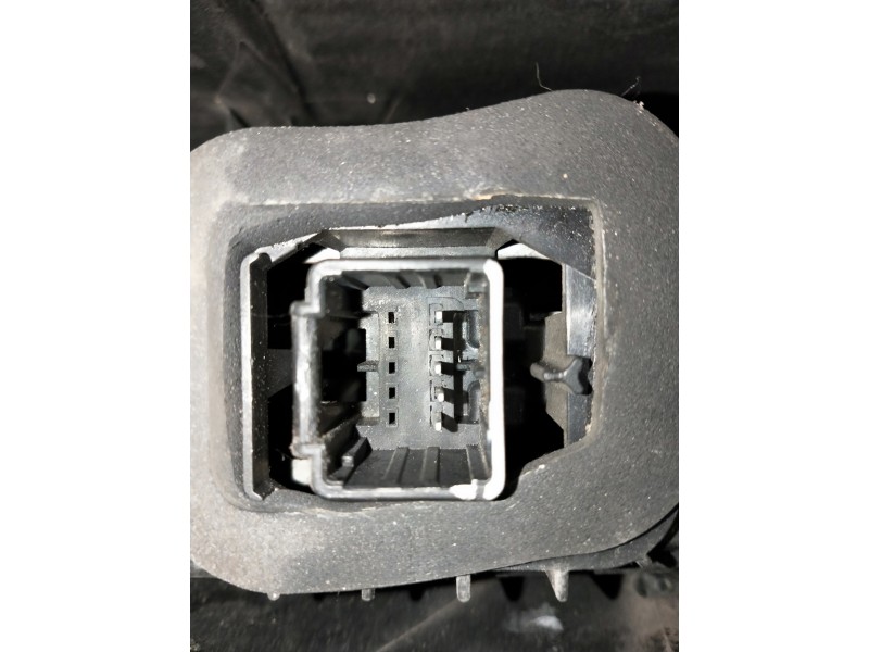 Recambio de piloto trasero derecho para renault kangoo profesional referencia OEM IAM 8200419945  