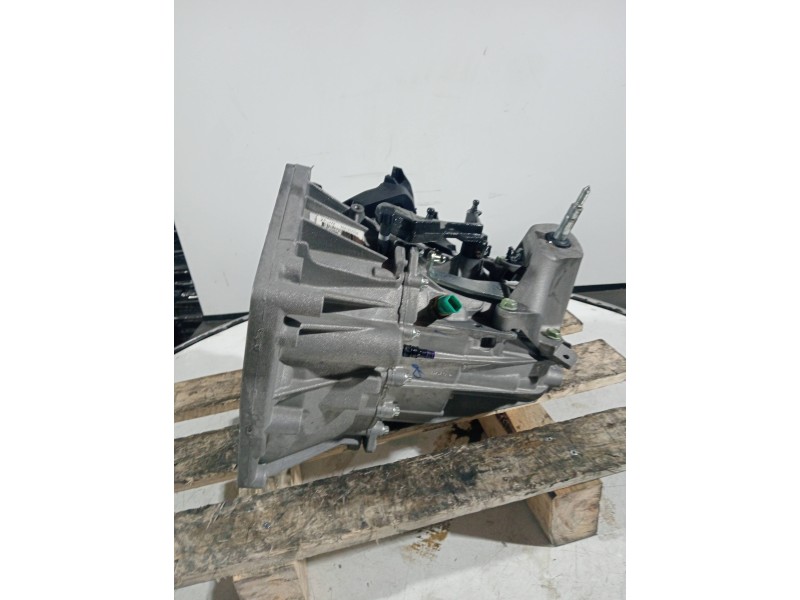 Recambio de caja cambios para nissan qashqai (j11) referencia OEM IAM TL4170 S012523 6V
