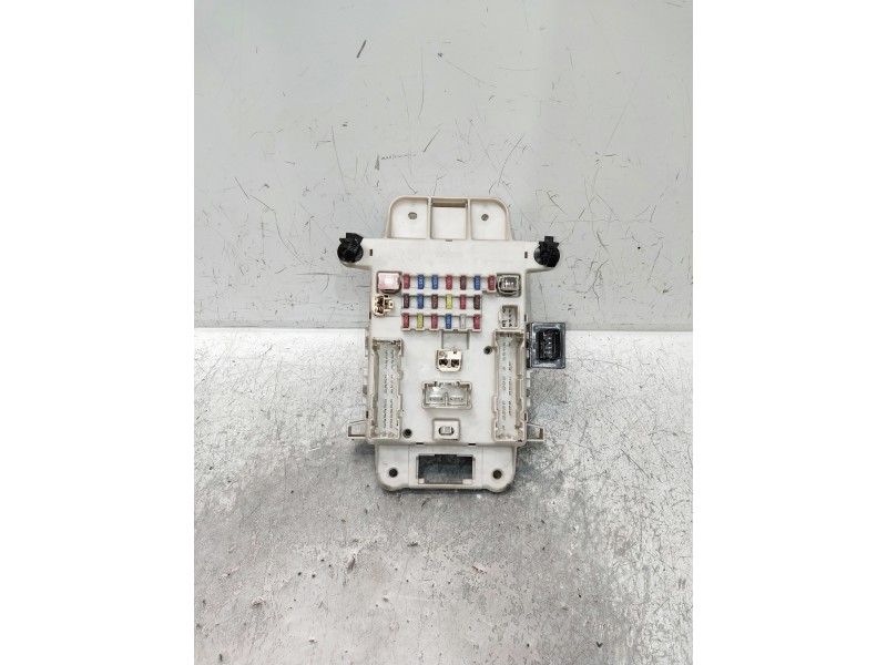 Recambio de caja reles / fusibles para toyota rav 4 (a2) 2.0 16v cat referencia OEM IAM   