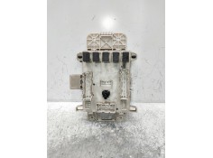 Recambio de caja reles / fusibles para toyota rav 4 (a2) 2.0 16v cat referencia OEM IAM    2