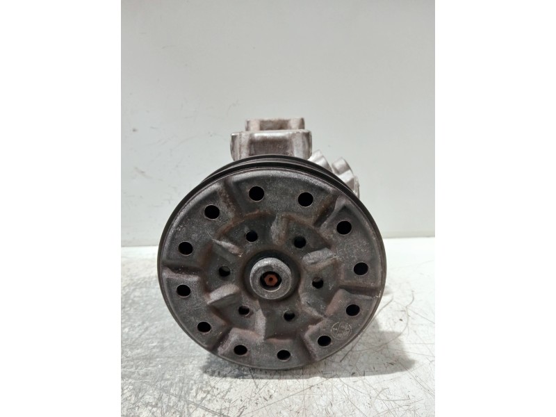 Recambio de compresor aire acondicionado para toyota corolla verso (r1) referencia OEM IAM GE4472601742 5SE12C 