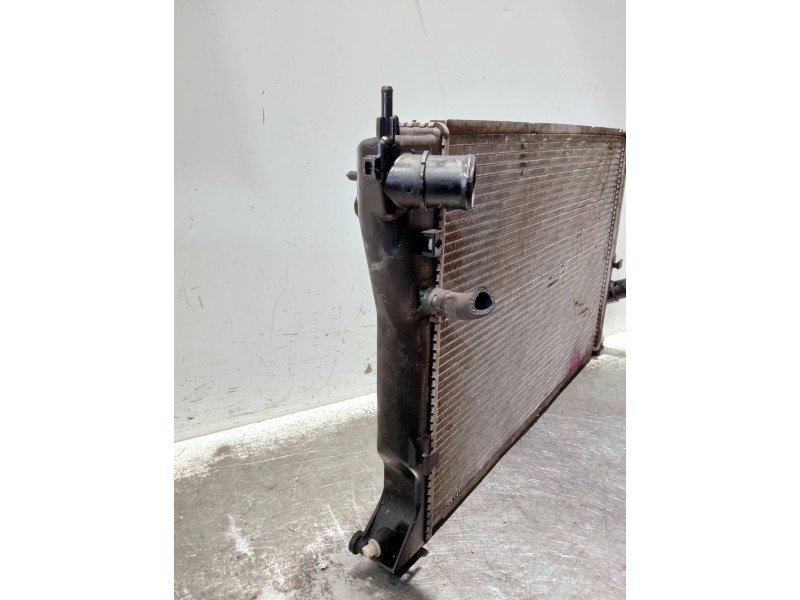 Recambio de radiador agua para toyota corolla verso (r1) referencia OEM IAM MN4221337670  