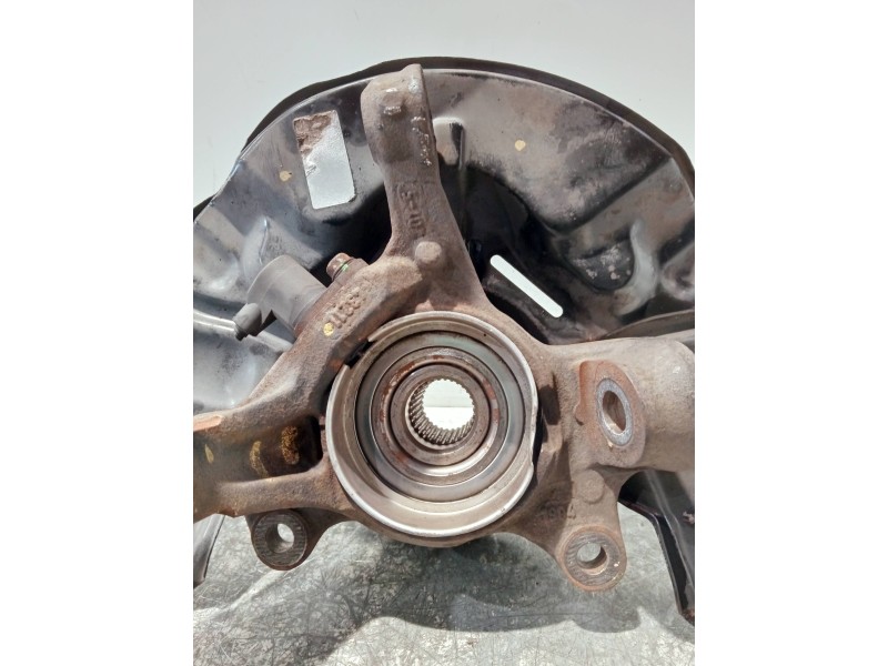 Recambio de mangueta delantera derecha para toyota corolla verso (r1) referencia OEM IAM   