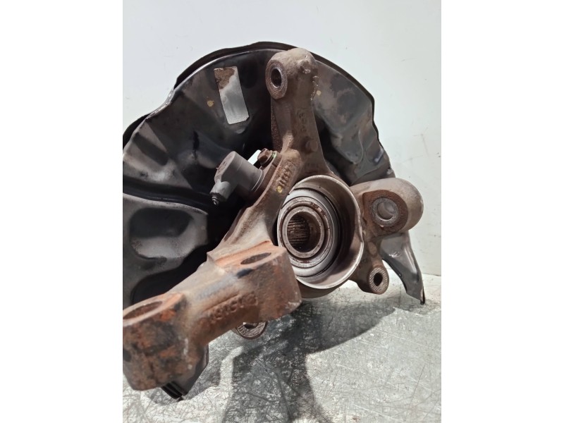 Recambio de mangueta delantera derecha para toyota corolla verso (r1) referencia OEM IAM   