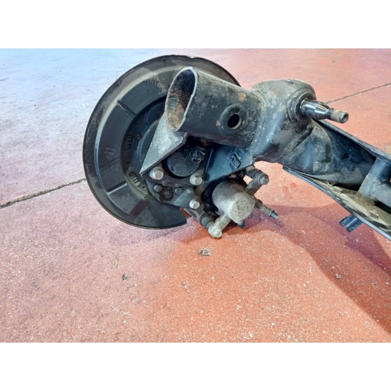 Recambio de puente trasero para toyota corolla verso (r1) referencia OEM IAM   DISCO / ABS