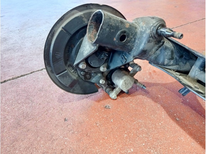 Recambio de puente trasero para toyota corolla verso (r1) referencia OEM IAM   DISCO / ABS