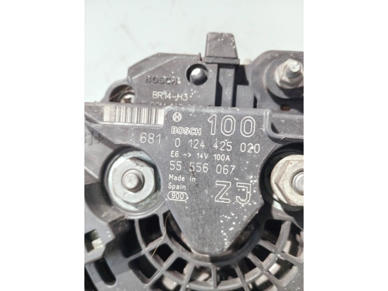 Recambio de alternador para opel astra gtc referencia OEM IAM 55556067 0124425020 