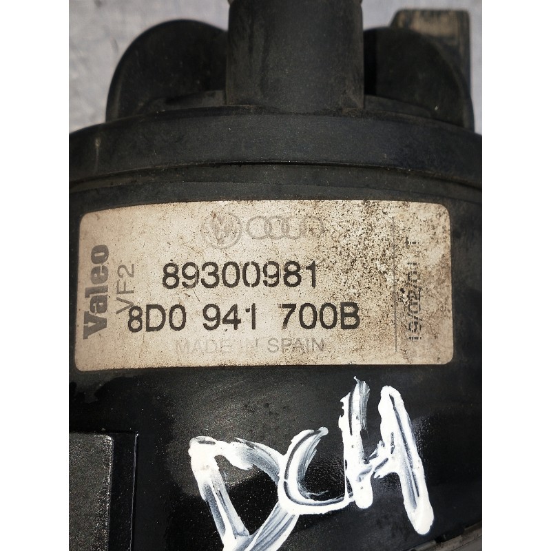 Recambio de faro antiniebla derecho para audi a4 avant (b5) 1.9 tdi referencia OEM IAM 8D0941700B 89300981 