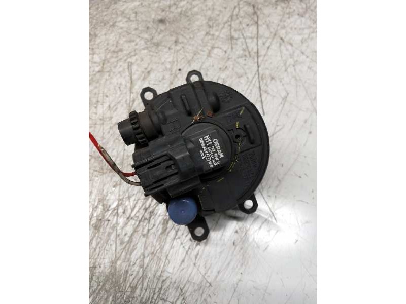 Recambio de faro antiniebla derecho para toyota yaris active referencia OEM IAM   