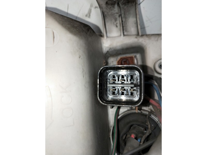 Recambio de faro derecho para kia carnival td ls referencia OEM IAM   