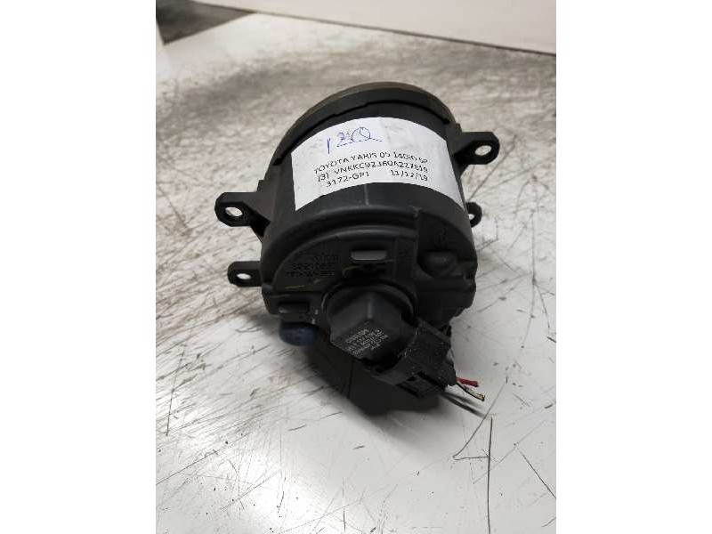 Recambio de faro antiniebla izquierdo para toyota yaris active referencia OEM IAM   