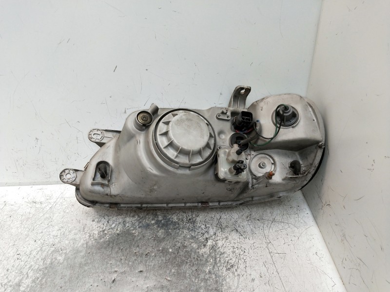 Recambio de faro delantero para kia carnival td ls referencia OEM IAM   