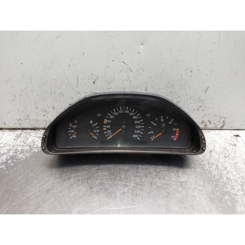 Recambio de cuadro instrumentos para mercedes clase e (w210) berlina diesel 300 turbodiesel (210.025) referencia OEM IAM 2105409