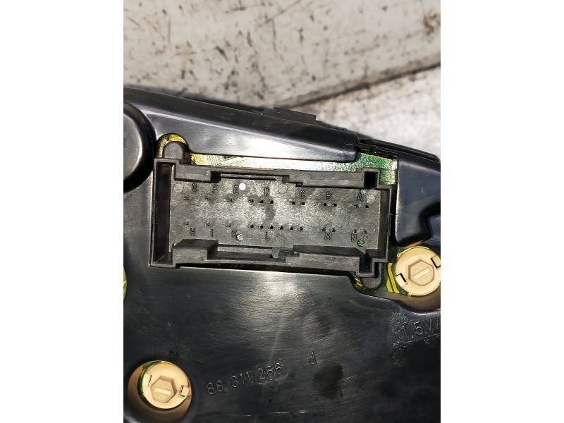 Recambio de cuadro instrumentos para mercedes clase e (w210) berlina diesel 300 turbodiesel (210.025) referencia OEM IAM 2105409