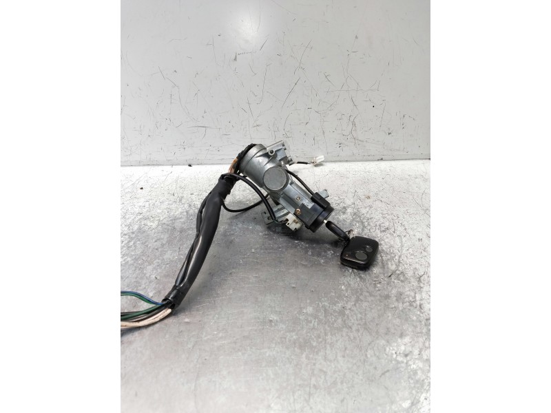 Recambio de conmutador de arranque para kia carnival td ls referencia OEM IAM 47361A  