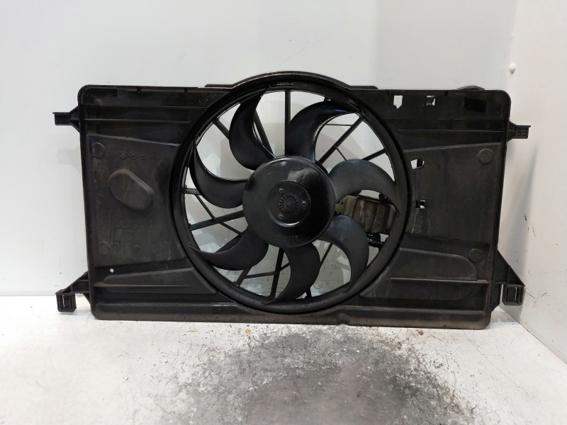 Recambio de electroventilador para volvo s40 berlina 2.0 d kinetic referencia OEM IAM 3M5H8C607UF 0130303939 