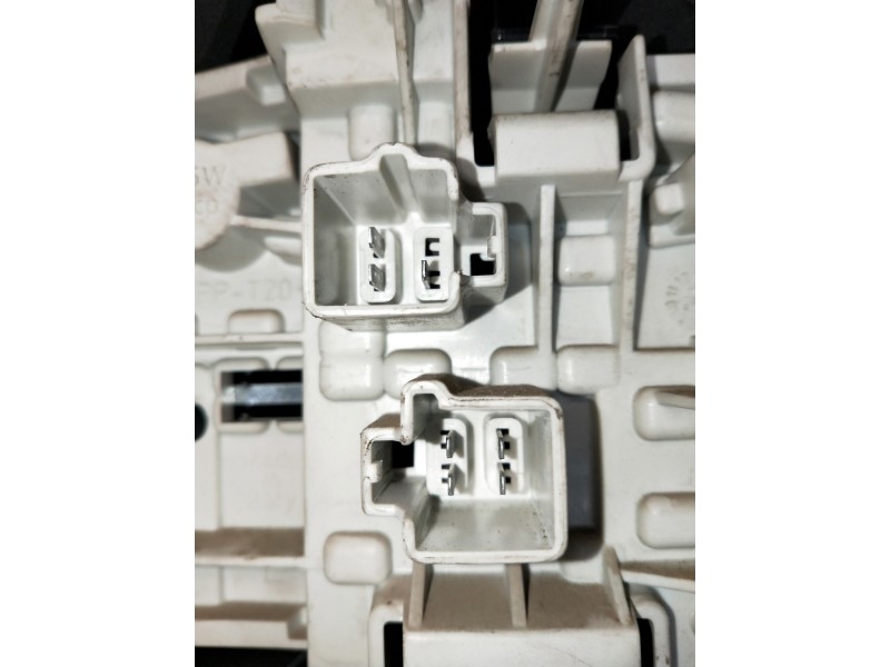 Recambio de piloto trasero izquierdo para volvo s40 berlina 2.0 d kinetic referencia OEM IAM 31213554  