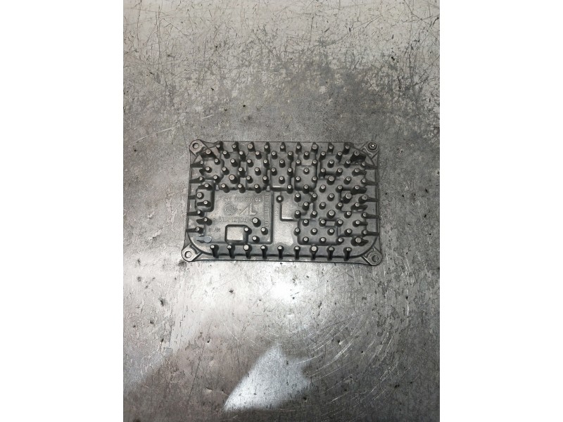 Recambio de centralita faros xenon para mercedes clase b (w247) b 200 d referencia OEM IAM A2479004907 511908040947 140100033703