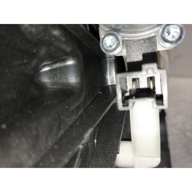 Recambio de elevalunas delantero derecho para mercedes clase b (w247) b 200 d referencia OEM IAM A1775409610 A2478201402 5P