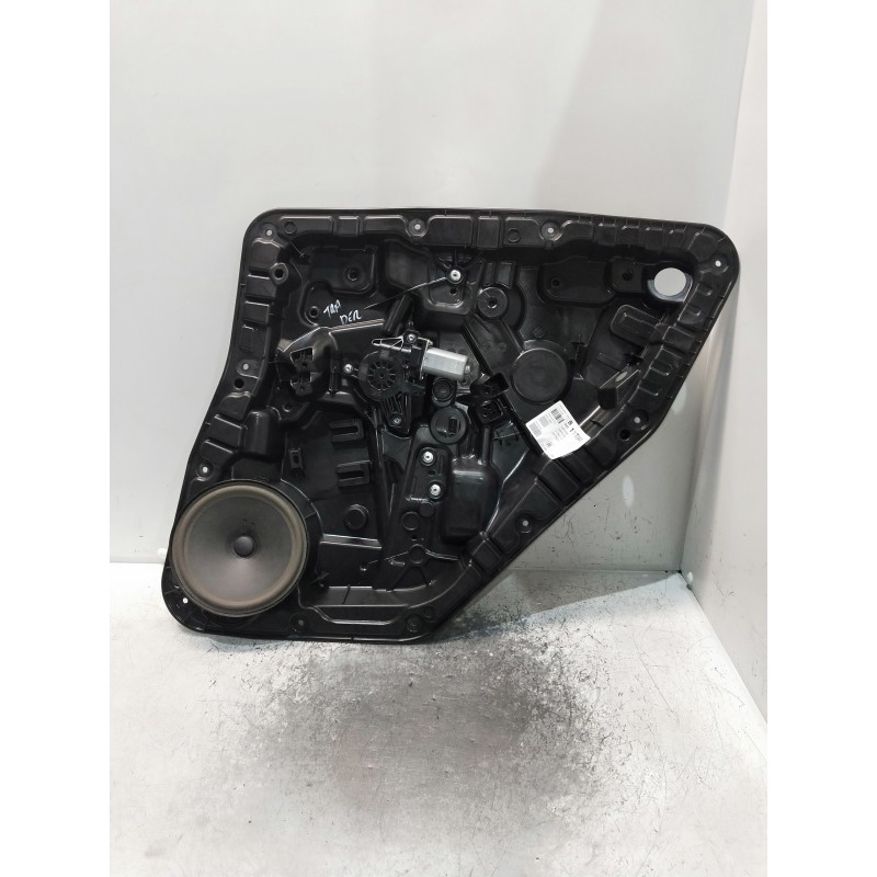 Recambio de elevalunas trasero derecho para mercedes clase b (w247) b 200 d referencia OEM IAM A0997302801 A2477302700. A1779001