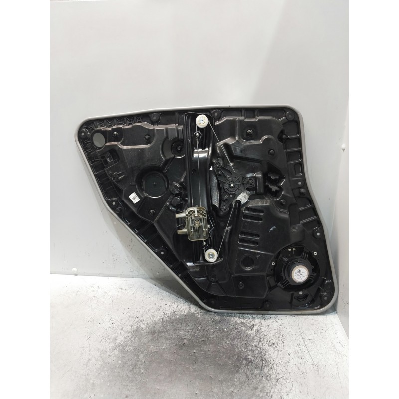 Recambio de elevalunas trasero derecho para mercedes clase b (w247) b 200 d referencia OEM IAM A0997302801 A2477302700. A1779001
