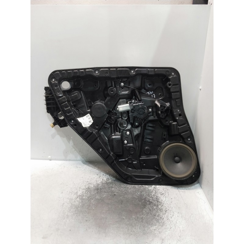 Recambio de elevalunas trasero izquierdo para mercedes clase b (w247) b 200 d referencia OEM IAM A2477302600 A0997302701 A247820