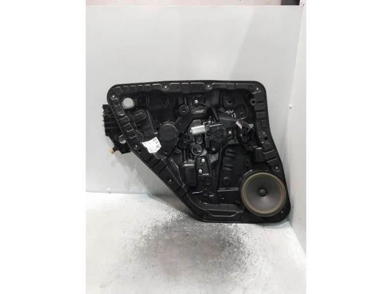 Recambio de elevalunas trasero izquierdo para mercedes clase b (w247) b 200 d referencia OEM IAM A2477302600 A0997302701 A247820