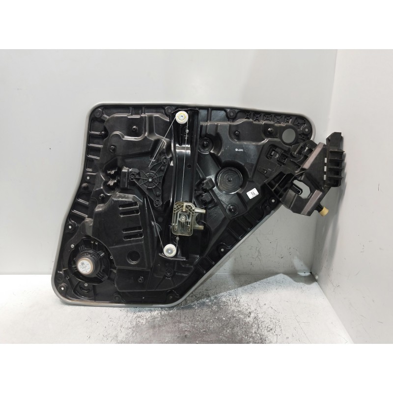 Recambio de elevalunas trasero izquierdo para mercedes clase b (w247) b 200 d referencia OEM IAM A2477302600 A0997302701 A247820