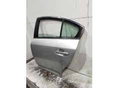 Recambio de puerta trasera izquierda para toyota avensis (t27) 2.0 d-4d cat referencia OEM IAM    2