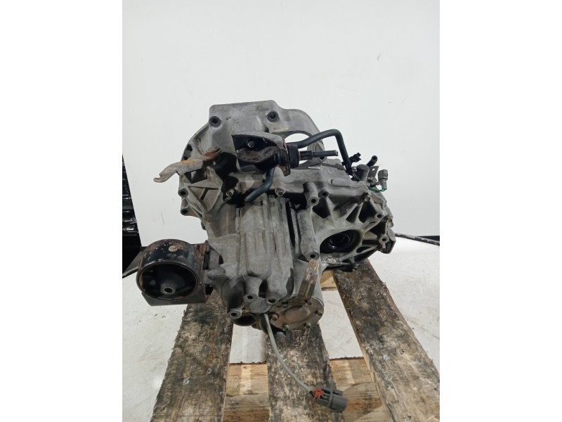 Recambio de caja cambios para nissan sunny berlina (n14) referencia OEM IAM   5V