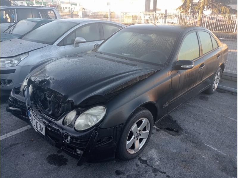 mercedes clase e (w211) berlina del año 2004