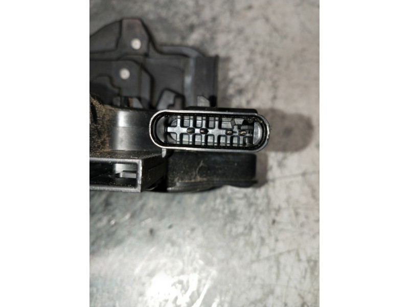 Recambio de motor cierre centralizado delantero derecho para mercedes clase b (w247) b 200 d referencia OEM IAM A0997202402 A177